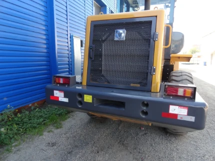 Фронтальный погрузчик XCMG ZL30GV