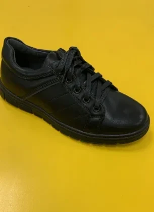 Туфли для мальчика на шнуровке