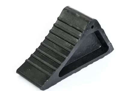 Фото для Башмак противооткатный резиновый до 3,5т 120х80х70 4002 РТИ 