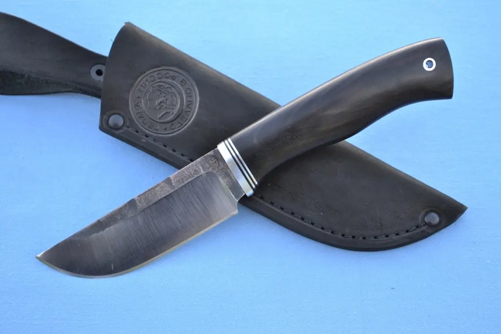 Нож "Бобр" сталь Х12МФ (морёный граб+гарда-мельхиор)