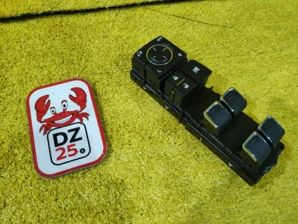 Фото для Блок управления стеклоподъемниками LEXUS RX450H/RX450HL/RX350/RX350L/RX300/RX200T (б/у)