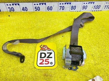 Фото для Ремень безопасности TOYOTA 4RUNNER UZN210/UZN215/RZN215W/GRN215W/GRN210/TRN215W/KDN215W/VZN215W 2UZFE 2003 перед. (б/у)