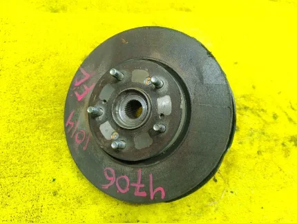 Фото для Ступица HONDA VEZEL RU4/RU2 LEB 2015/Цвет NH731P перед. лев. (б/у)