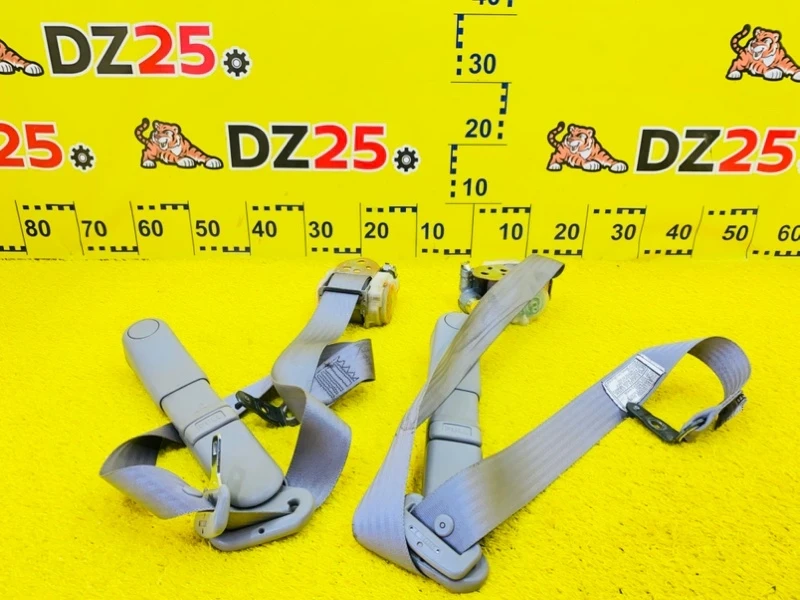 Фото для Ремень безопасности ПАРА ПЕРЕД TOYOTA TUNDRA UCK40L/UCK41L/UCK30L/UCK31L/VCK40L/VCK30L/GSK30L 2UZFE 1999/Цвет (б/у)