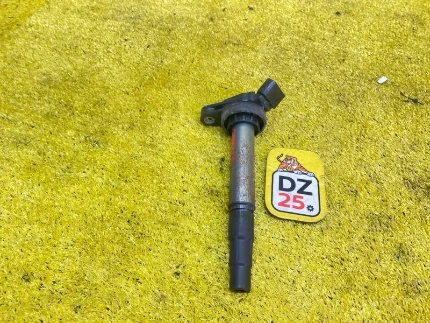 Фото для Катушка зажигания TOYOTA NOAH/VOXY/ESQUIRE/WISH/AVENSIS (б/у)