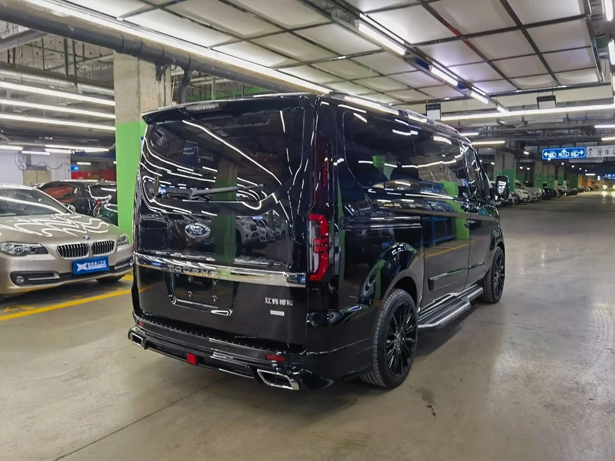 FORD TOURNEO 2023 год под заказ из Китая